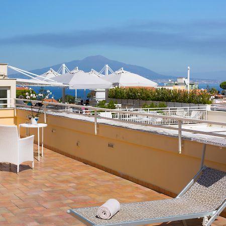 Hotel Antiche Mura Sorrento Bagian luar foto