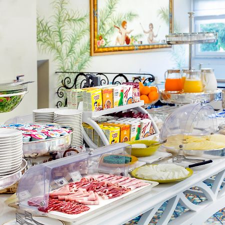 Hotel Antiche Mura Sorrento Bagian luar foto
