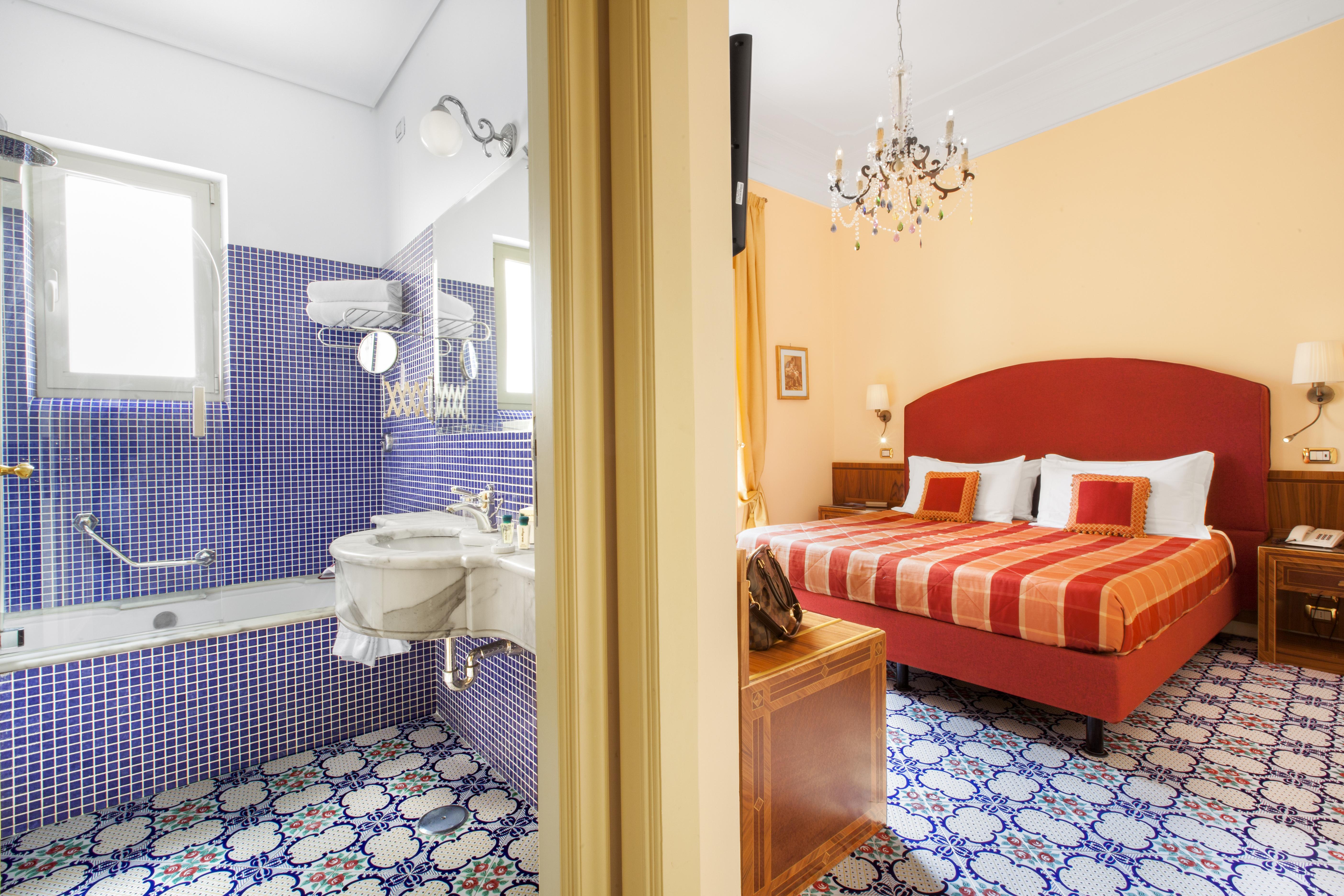 Hotel Antiche Mura Sorrento Bagian luar foto