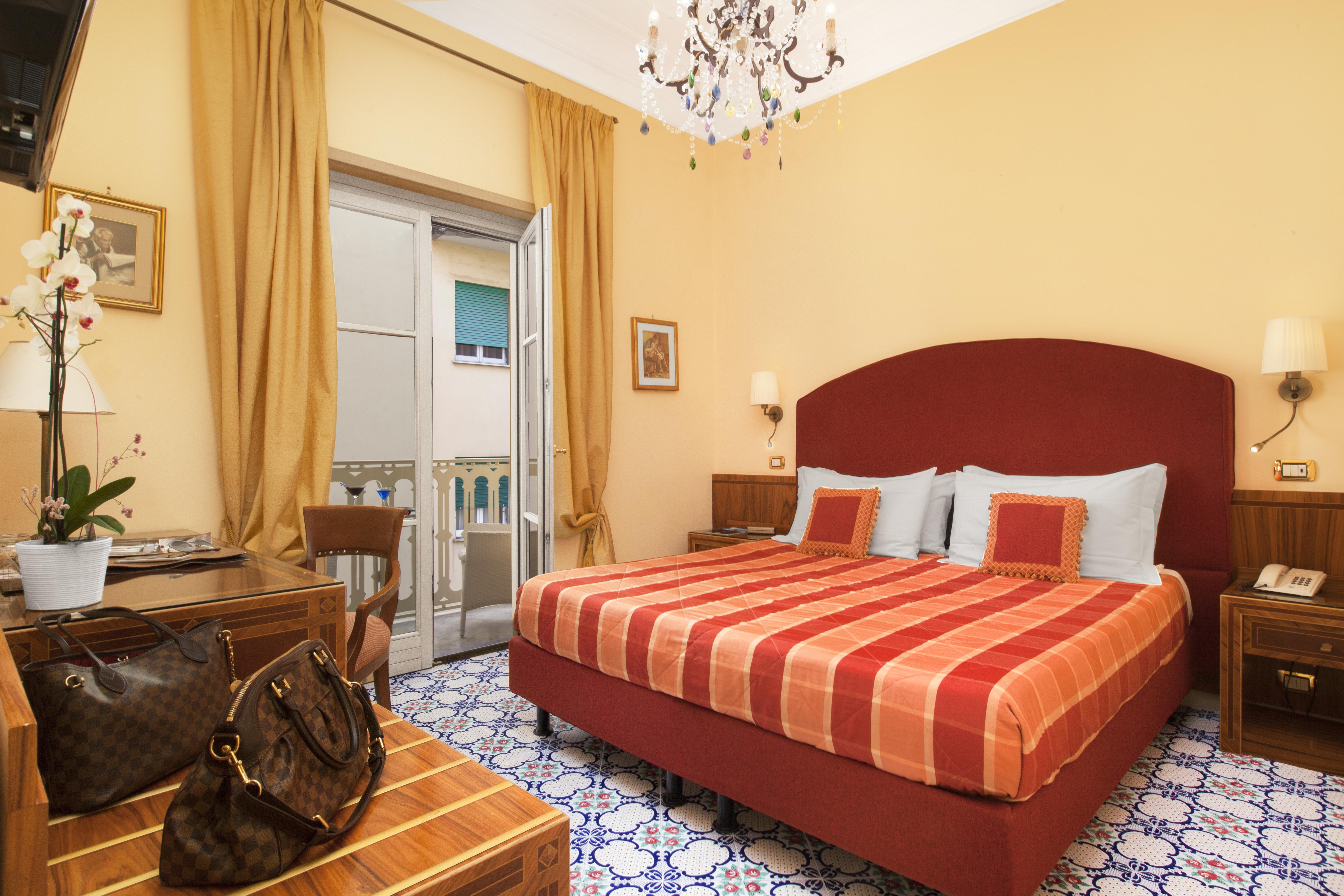 Hotel Antiche Mura Sorrento Bagian luar foto