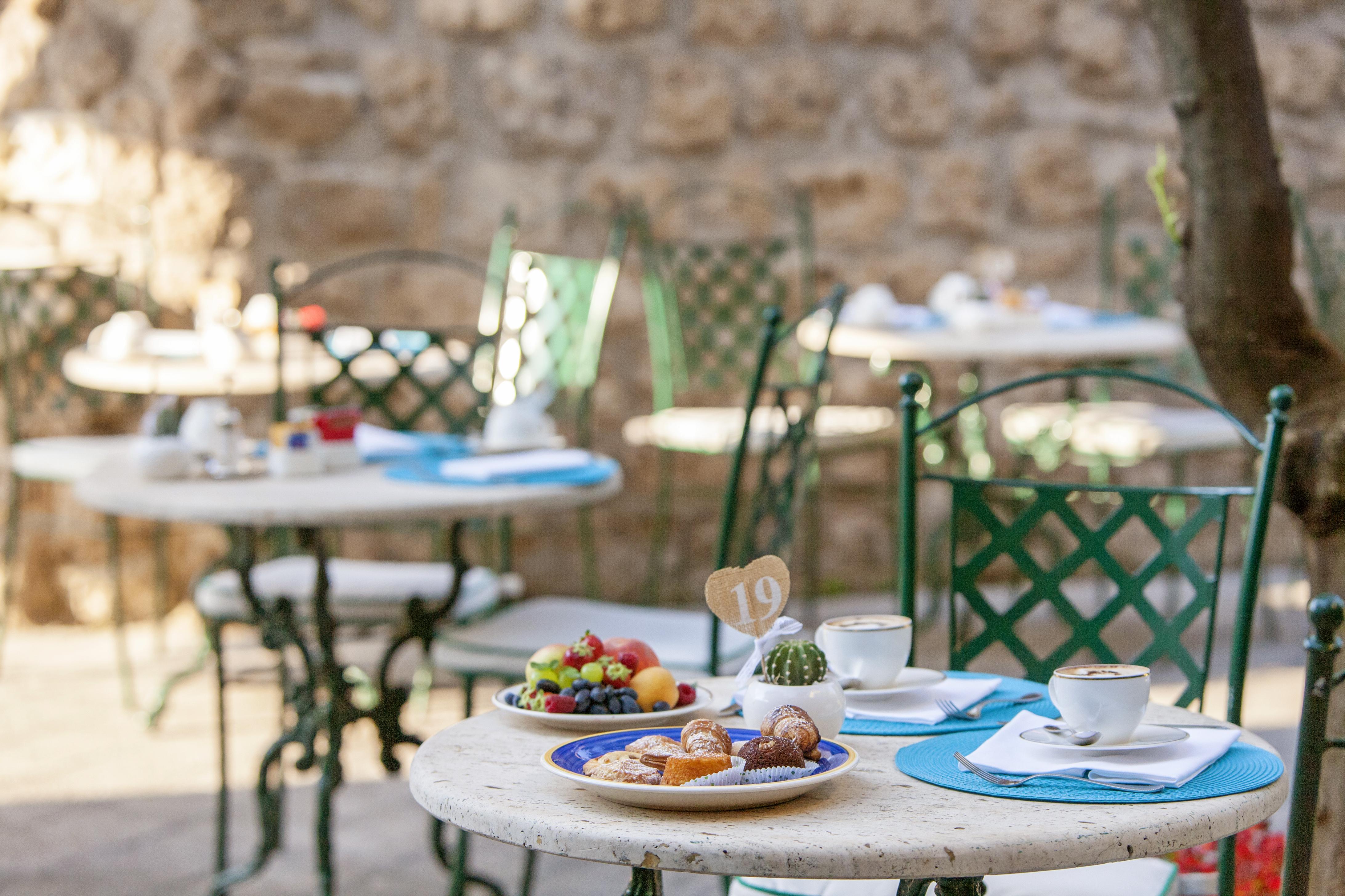 Hotel Antiche Mura Sorrento Bagian luar foto