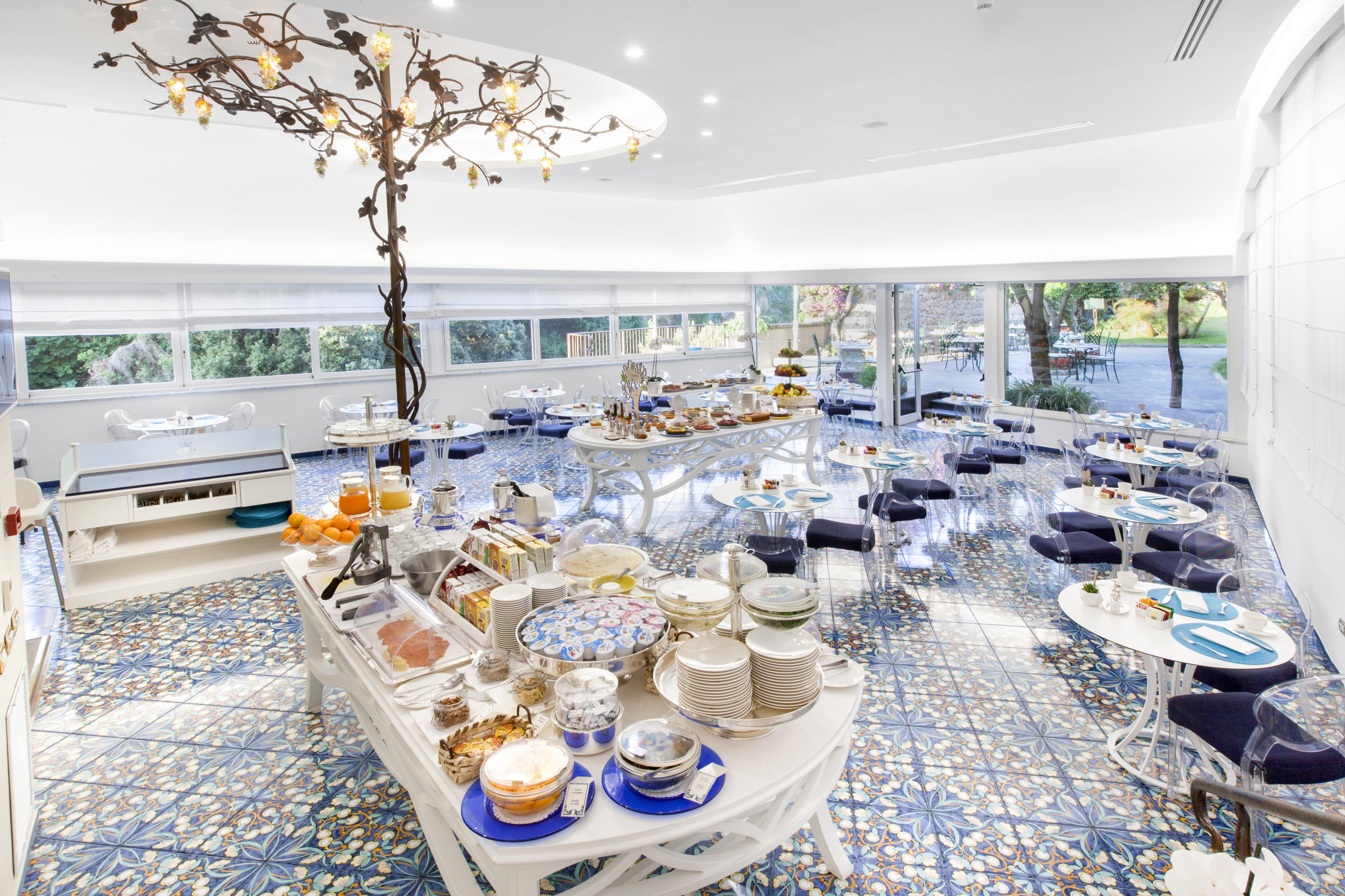 Hotel Antiche Mura Sorrento Bagian luar foto